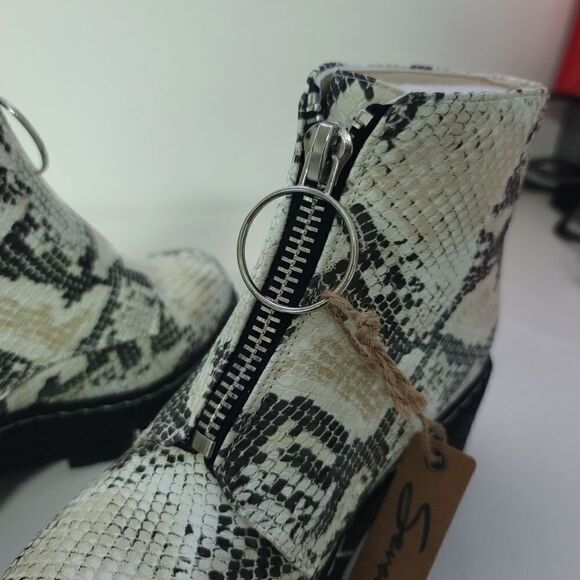 Seven7 footwear Zoe snake platform bootie, 8 - Picture 6 of 11